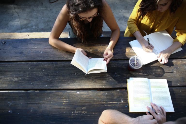 What Does a Women’s Discipleship Group Look Like?