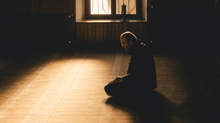 5 Ways To Pray For The People You Are Trying To Reach